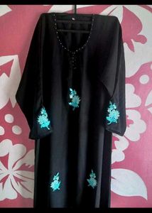 Tulip 🌷 Pattern Abaya With Shawl