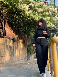 Stylish Black Wide-Leg Pants and top
