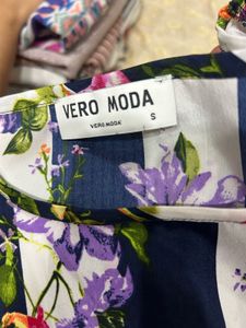 VERO MODA Floral Striped Top
