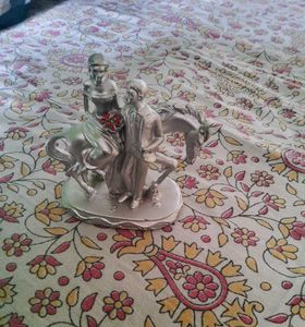 Couple Showpiece