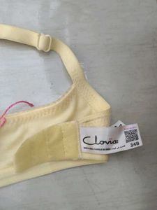 CLOVIA Bra - Size 34B - Beige