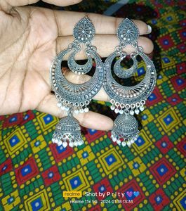 Oxidiger Earrings