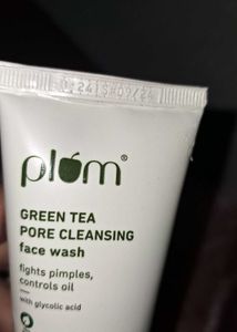 Plum Green Tea Pore Cleansing Face Wash