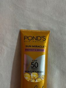 Pond&#39;s Skin Care Kit