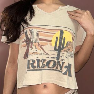 Vintage Vibe Arizona Desert Crop Tee S