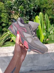 Reebok Sneaker