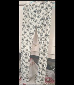ZOLA Extremely Comfy Floral Print Leggings