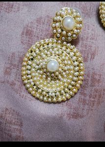 White Pearl Necklace And Earrings Set
