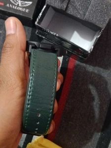 Green Analogue Watch For Men Super Classy Looks