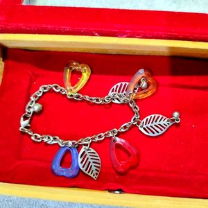 Bracelet