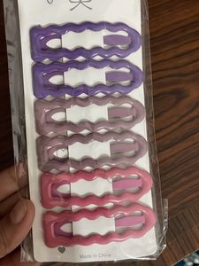 full size glossy hair clips set