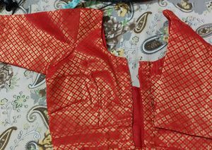 🥰😍Versatile Red Brocade Blouse
