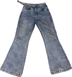 Light Acid Wash Bootcut Jeans with Belly Button