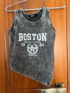 Sleeves crop top