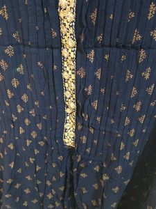 Stylish Navy Blue Sleeveless Top