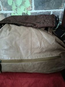 Leather hobo Handbag condition good