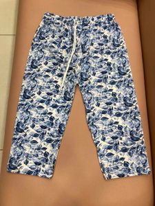 Floral Print Capri Pants