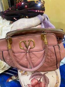 Beautiful Hand Bag Suitable For Teachers Office