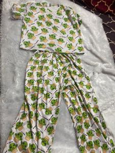 women nightwear top payjama set