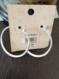 SIMPLE ELEGANT EARRINGS