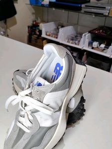 New Balance 327 Grey Sneakers
