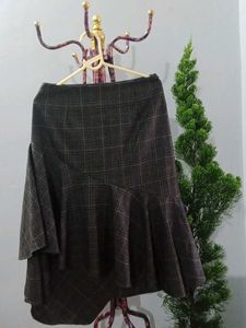 Plaid Asymmetrical Skirt