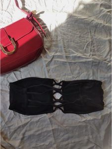 Criss Cross Black Offshoulder Inner