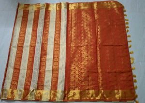 New Banarasi Saree for Sale with blouse piece!