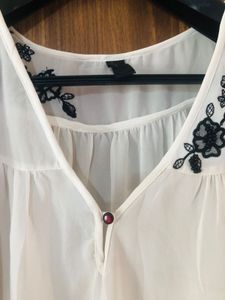 Veromoda White Floral Embroidered Top