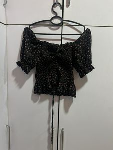 Pinteresty Black Top With Floral Print