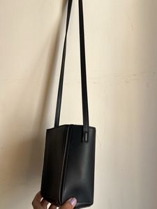 Chic Black Crossbody Bag