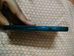 LAVA iris x8