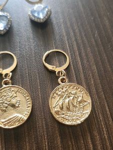 Set Of 2 Old Money Earrings