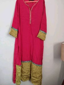 Pretty Embroidered Ethinic Kurta