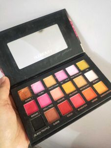 Huda Beauty Rose Gold Eyeshadow Palette