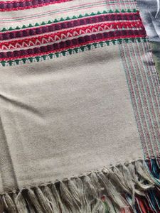 Elegant Ethnic Shawl in woolen style