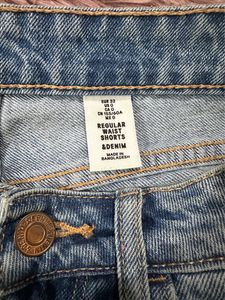 H&amp;M Regular Denim Shorts