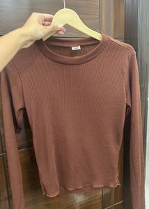 Full sleeve fitted top