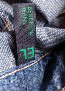 Short jeans