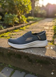 Skechers slip on shoes