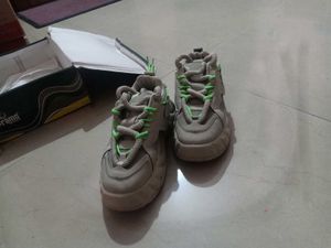 Trendy Beige Sneakers