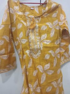 Mustard Yellow Suit (42 Size)