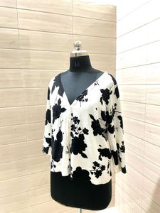 I.N.C imported Floral Print cardigan
