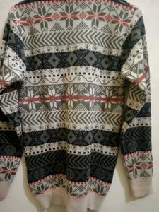 Zara Aesthetic Sweater With Woollen Print