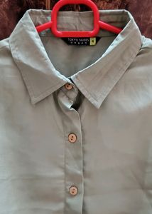 Tokyo Talkies Puffy Sleeves Shirt