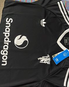 ADIDAS ORIGNALS MANCHESTER UTD SPECIAL EDITION JRS