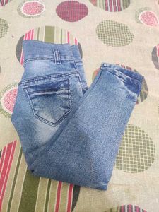 Girl&#39;s Denim Pant