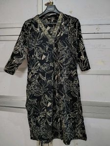 Floral Print Black Kurti