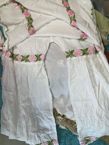 Floral Embroidered Kurta set