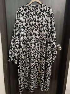 Black &amp; White Print Dress